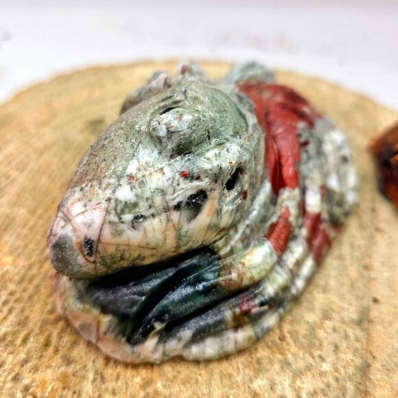 Nature Blood Stone Hand Carved 3.5" Big Octopus Figure - Picture 9 of 10